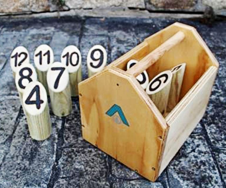 2 7 2